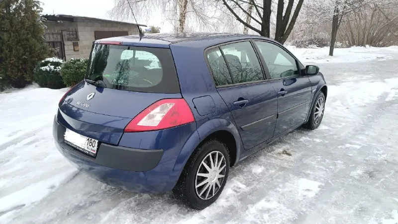 Продам renault megane 2 2003 год 1.6 16v бензин пробег 208.000км кузов цинкованый в хорошем состоянии вся ровная. обслуженый работает отлично масло не расходует. в авто имеется 4 стеклоподъемника бортовой компьютер автосвет датчик дождя кондиционер рабочий. по ходовой все в порядке. летом перебиралась. едет сбито. крепкая и без проблемная машина за эти деньги! два ключа. авто пригоняли с европы в 2021году учёт рф. продажа с переоформлением. цена 450т. ₽ макеевка советский район кто реально заинтересован в покупке звоните. тел. +79490819224. 📞 звоните: +7(949)0819224 - фотография - 7
