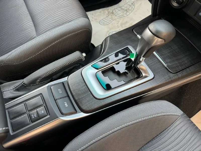 Toyota fortuner 7мест 2022 год европеец с русским дилерский новый, без пробега 2.7 бензин автомат (166 л. с.) полный привод диски r18 тканевый салон обогрев сидений и руля обогрев лобового блокировки кондиционер задний климат отдельный большая мультимедиа с car play диодная оптика камера заднего вида подогревы сидений 7 мест! ✅цена авто 5.350.000₽ возможно: 🔴ндс сверху 🔴лизинг 🔴безналичный расчет тел. +7 959 168 17 95 📞 звоните: +7(959)1681795 - фотография - 9