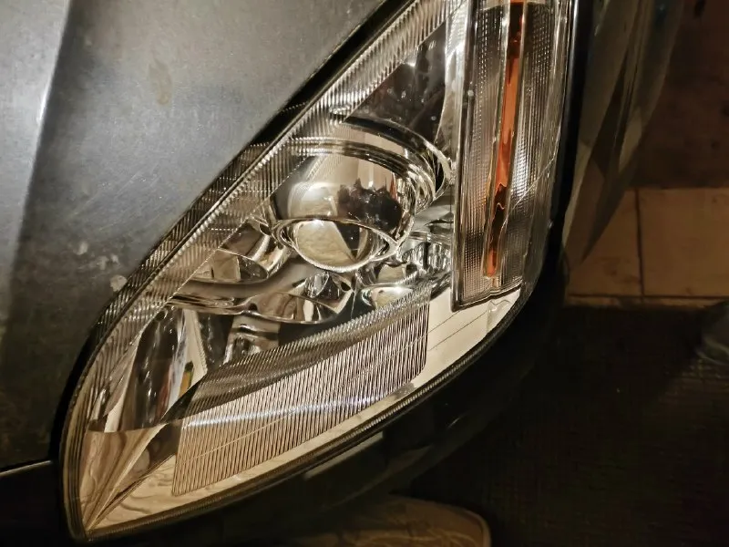 Продам ford focus c-max!!! 2007 г. в. 1,6 акпп 220 000 тыс. пробег машина в самой максимальной комплектации "ghia" в отличном состоянии, шла на европейский рынок не путайте с российской сборкой, полность оцинкованный, ни одна деталь не крашена(толщик в помощь) - кожаный салон - круиз - адаптивный би ксенон - электро стеклоподъёмники (на всех четырёх) - кондёр - обогрев стёкол ( перед и зад ) - двухзонный климат - электропривод водительского, обогрев на передних - электропривод люка - зеркала с подогревом и электроприводом - автоматический ручник - без ключевой доступ машина на 180 регионе на мне. по авто много чего сделал имеются все отчётные документы, сейчас на авто стоит дорогая липучка " dunlop " любые проверки за ваш счёт, за авто не стыдно не капли 580 000₽ торг до упора всё вопросы в личку или по телефону +7 949 322 14 08 📞 звоните: +7(949)3221408 - фотография - 3