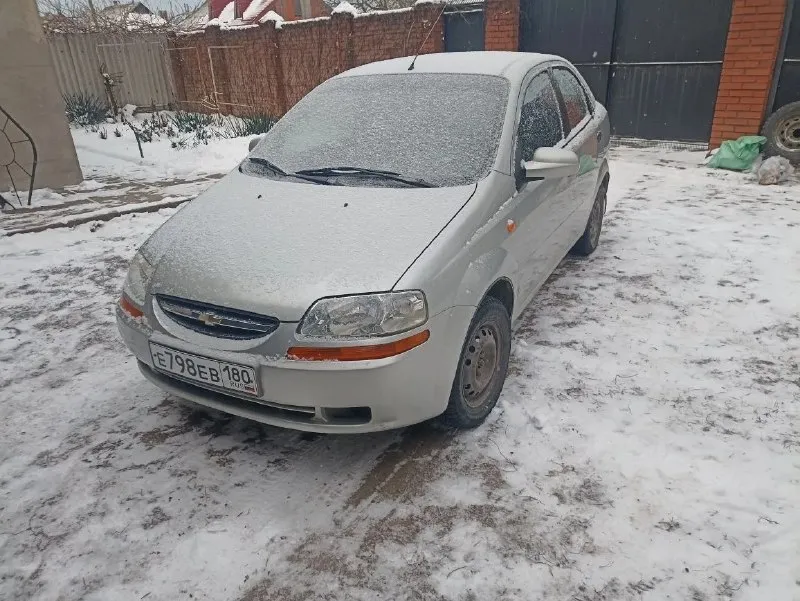 Продам chevrolet авео. кореец. 2005 год.8 клоп. пробег 185000км машина в семье с 2012 года. гаражное... - фотография