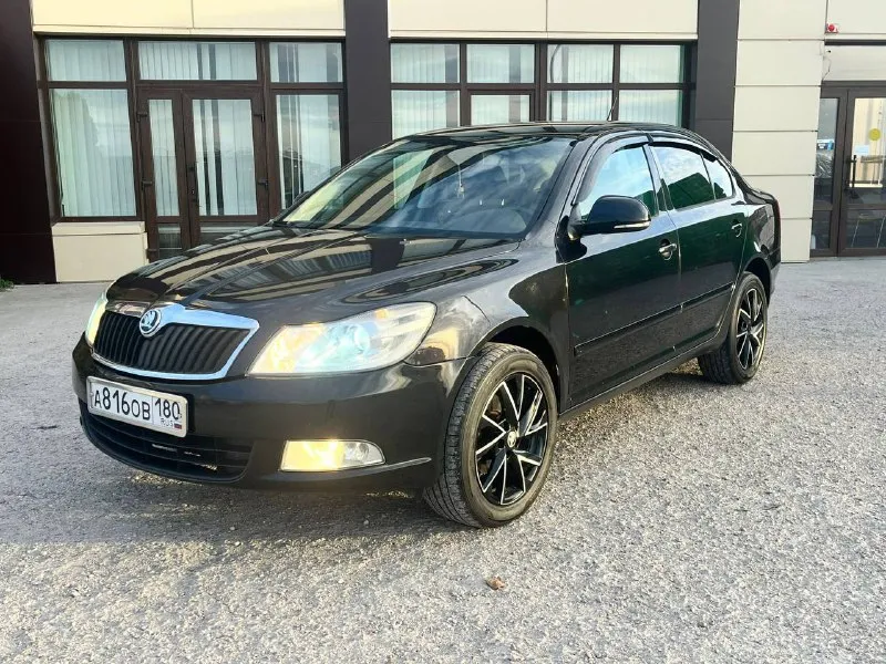 Skoda octavia год:2011 пробег: 250000 г. донецк +79790263716( звонки ) +79494378767( telegram, whatsapp ) цена: 795000₽ предлагаю вашему вниманию надежный и комфортабельный автомобиль skoda октавия 2011 года выпуска. в комплектацию автомобиля входит все, что необходимо для комфортной и безопасной езды: климат-контроль, подогрев сидений, парктроники, датчики света и дождя, круиз-контроль, система курсовой устойчивости (esp) и многое другое. салон автомобиля отделан качественными материалами, что создает атмосферу комфорта и уюта. автомобиль находится в отличном техническом состоянии и не требует дополнительных вложений. своевременное техническое обслуживание проводилось в соответствии с регламентом производителя. все заказ снаряды предоставим. кузов автомобиля в отличном состоянии. машина хозяйская, я хозяин по птс. разумный торг уместен при осмотре. 📞 звоните: +7(949)4378767 - фотография - 5