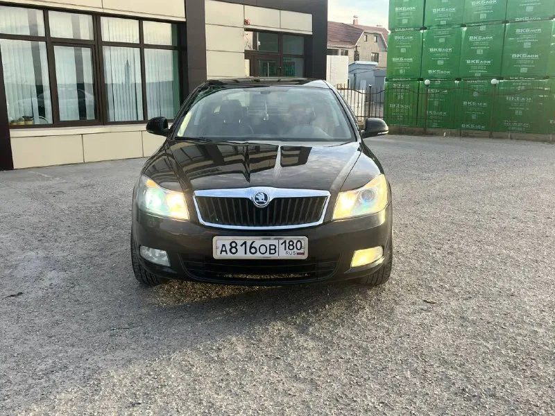 Skoda octavia год:2011 пробег: 250000 г. донецк +79790263716( звонки ) +79494378767( telegram, whatsapp ) цена: 795000₽ предлагаю вашему вниманию надежный и комфортабельный автомобиль skoda октавия 2011 года выпуска. в комплектацию автомобиля входит все, что необходимо для комфортной и безопасной езды: климат-контроль, подогрев сидений, парктроники, датчики света и дождя, круиз-контроль, система курсовой устойчивости (esp) и многое другое. салон автомобиля отделан качественными материалами, что создает атмосферу комфорта и уюта. автомобиль находится в отличном техническом состоянии и не требует дополнительных вложений. своевременное техническое обслуживание проводилось в соответствии с регламентом производителя. все заказ снаряды предоставим. кузов автомобиля в отличном состоянии. машина хозяйская, я хозяин по птс. разумный торг уместен при осмотре. 📞 звоните: +7(949)4378767 - фотография - 8