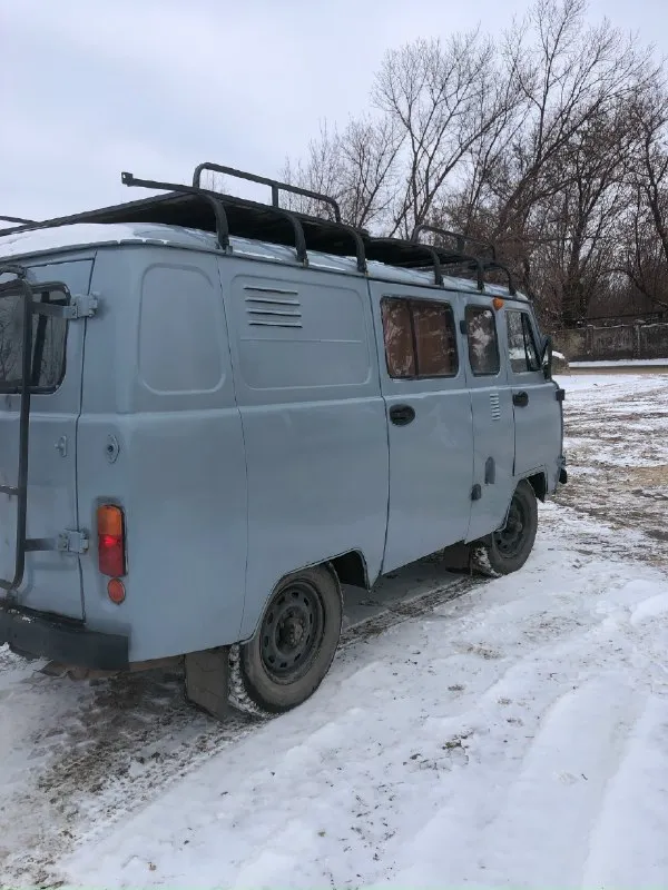 Продам буханку, инжекторная, на увереном ходу, по авто все рабатает, печьки 2 шт греют хорошо, документы есть все, на учете стоит цена 450 тыс. руб. возможен обмен с доплатой как с вашей так и моей стороны +79493994362 на этом номере телеграм и макс. военным очень хорошая скидка по предьявлению военного билета !!! 📞 звоните: +7(949)3994362 - фотография - 2