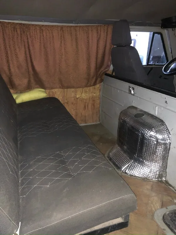 Продам буханку, инжекторная, на увереном ходу, по авто все рабатает, печьки 2 шт греют хорошо, документы есть все, на учете стоит цена 450 тыс. руб. возможен обмен с доплатой как с вашей так и моей стороны +79493994362 на этом номере телеграм и макс. военным очень хорошая скидка по предьявлению военного билета !!! 📞 звоните: +7(949)3994362 - фотография - 3