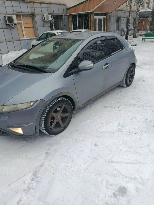 Honda цивик. 2008 г. в. 1.8 коробка робот. авто на полном боевом ходу. бензин газ двигатель контракт пробег 420к. цена 600000.торг уместен. т. +79493518982 📞 звоните: +7(949)3518982 - фотография - 6