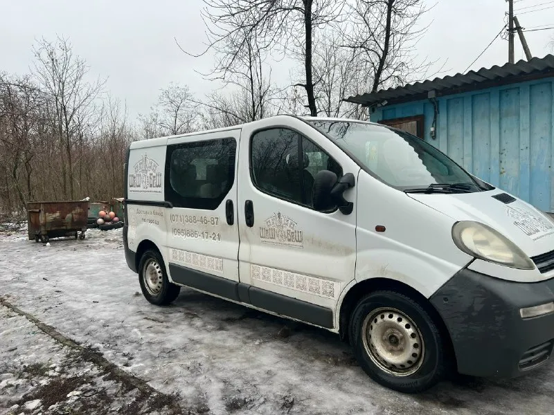 Продам opel vivaro 1,9t 2005 года. для своих лет авто в нормально состоянии. имеются жизненные коцки... - фотография