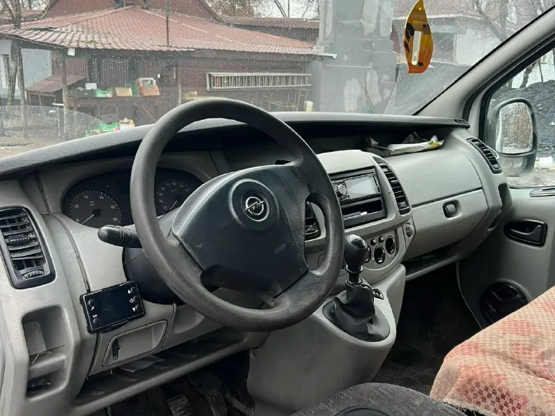 Продам opel vivaro 1,9t 2005 года. для своих лет авто в нормально состоянии. имеются жизненные коцки. из последнего, замена коробки+сцепление. новая передняя ходовая. пробег 489348 км по всем вопросам: +79493639942 📞 звоните: +7(949)3639942 - фотография - 4