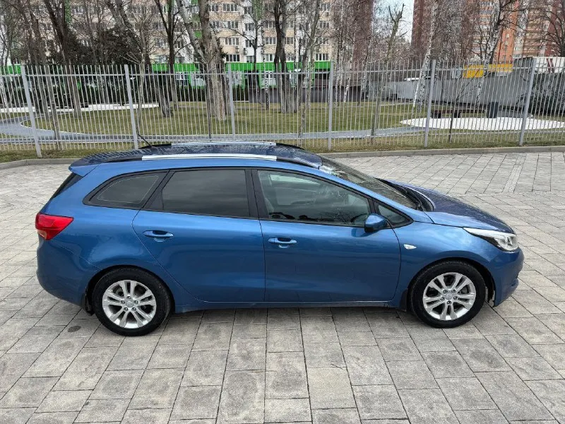 Продам kia ceed 2014 года
Объём- 1,6
Пробег- 214 800 км
Кузов- универсал
Кпп- автомат
4 Автоматических стеклоподъёмника
Подогрев передних сидений, руля
2-Х зонный климат контроль, круиз-контроль, подрулевые лепестки, электрорегулировка зеркал
Юридически чистая, без залогов и ограничений
Автомобиль находится в горловке
Цена- 960 000 рублей
Торг уместен
+79494372664 - фотография - 2