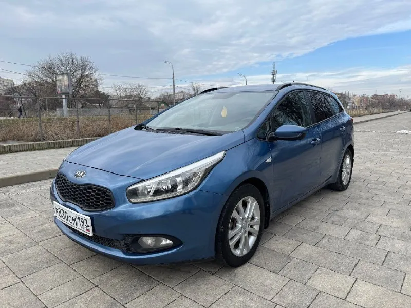 Продам kia ceed 2014 года
Объём- 1,6
Пробег- 214 800 км
Кузов- универсал
Кпп- автомат
4 Автоматических стеклоподъёмника
Подогрев передних сидений, руля
2-Х зонный климат контроль, круиз-контроль, подрулевые лепестки, электрорегулировка зеркал
Юридически чистая, без залогов и ограничений
Автомобиль находится в горловке
Цена- 960 000 рублей
Торг уместен
+79494372664 - фотография - 8