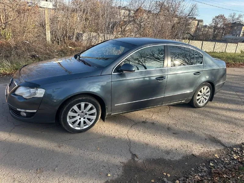 Продам vw passat b6 2010г полноценный рестайлинг мотор 1,8т абсолютно новый(старый в комплекте) акпп dsg 7 так же заменена(старая в комплекте) ходовая часть обслужена работает всё! после замены всего проехала около 5 тыс км продажа по причине покупки нового авто! по кузову красивый, есть мелкие следы эксплуатации. автотека зеленая продажа от собственника! территориально г макеевка пгт ханженково цена 770 тыс небольшой торг! обращаться по телефону +79490536048 - фотография - 3
