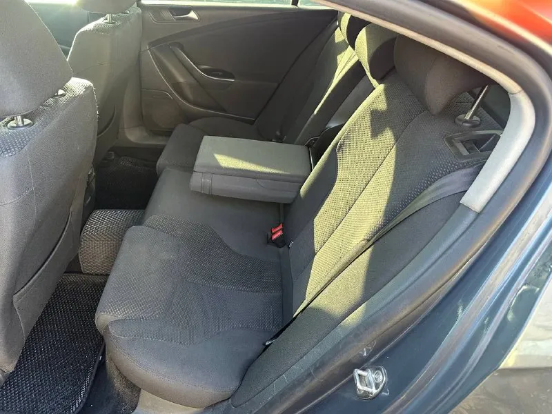 Продам vw passat b6 2010г полноценный рестайлинг мотор 1,8т абсолютно новый(старый в комплекте) акпп dsg 7 так же заменена(старая в комплекте) ходовая часть обслужена работает всё! после замены всего проехала около 5 тыс км продажа по причине покупки нового авто! по кузову красивый, есть мелкие следы эксплуатации. автотека зеленая продажа от собственника! территориально г макеевка пгт ханженково цена 770 тыс небольшой торг! обращаться по телефону +79490536048 - фотография - 8