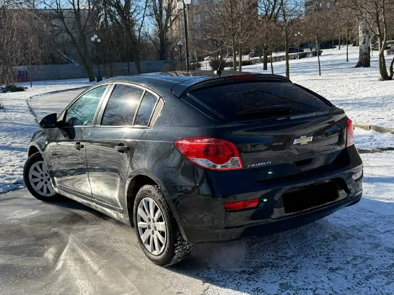 В продаже chevrolet cruze 2013 года идеальное состояние, не требует никаких вложений как по технике так и по кузову. 2 владельца. пробег 180.000 км самый надёжный 1.6 бензин, работает отлично! не троит и не дымит. коробка автомат, переключает идеально, не пинается. ходовая обслужена! возможен обмен и продажа в кредит! осмотр донецк цена 830.000 ₽, торг быстрому покупателю ☎️ +7 (949) 628-72-17 📞 звоните: +7(949)6287217 - фотография - 6
