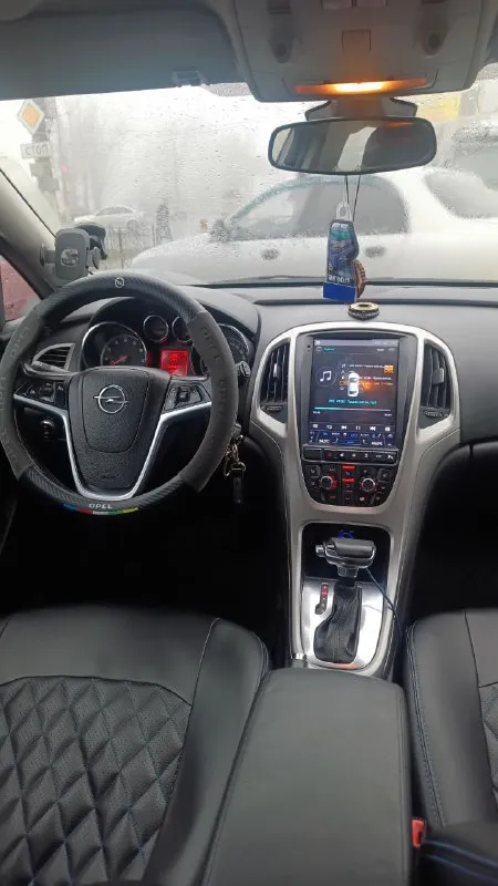 Продам opel астра j 2011 года в хорошем состоянии. пробег реальный не скрученный на 100%. машиной вл... - фотография