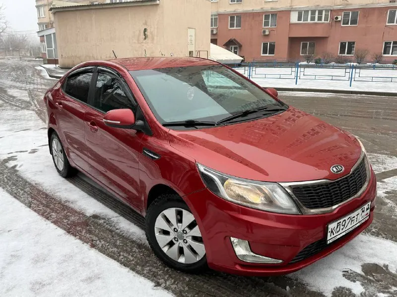 Продам kia rio 1.6 at 2012 года в донецке. Максимальная комплектация
Делать по машине ничего не нужно, от слова совсем
— Пробег 129.000тыс. Км оригинальный любые проверки
— Все заводские герметики на месте
— Все стекла заводские, включая лобовое без трещин
—Регулярное то
— Сервисная книжка со всеми отметками и печатями, история пробега
— Птс 2 хозяина, два ключа.
— Зимняя резина новая, летняя в подарок
—Машина в отличном состоянии как внешне, так и технически.
✔️Климат контроль
✔️Подогрев сидений
✔️Обогрев руля
✔️Обогрев зоны дворников
✔️Парктроник задний
✔️Aux, usb, mp3
✔️Электро зеркала
—Двигатель работает отлично
Масло в двигателе свежее, и все фильтра, тянет на отлично, масло не расходует, не дымит и не троит.
— Без пинков, замена масла в коробке на 90 000 тыс км.
Ходовая часть в полном порядке, ничего не стучит, не гремит. Тормозная система обслужена
— Салон в отличном состоянии, ничего не затерто, все работает, все включается.
— За машиной очень хорошо следили
📞 Звоните: +7(949)3175279 - фотография - 1