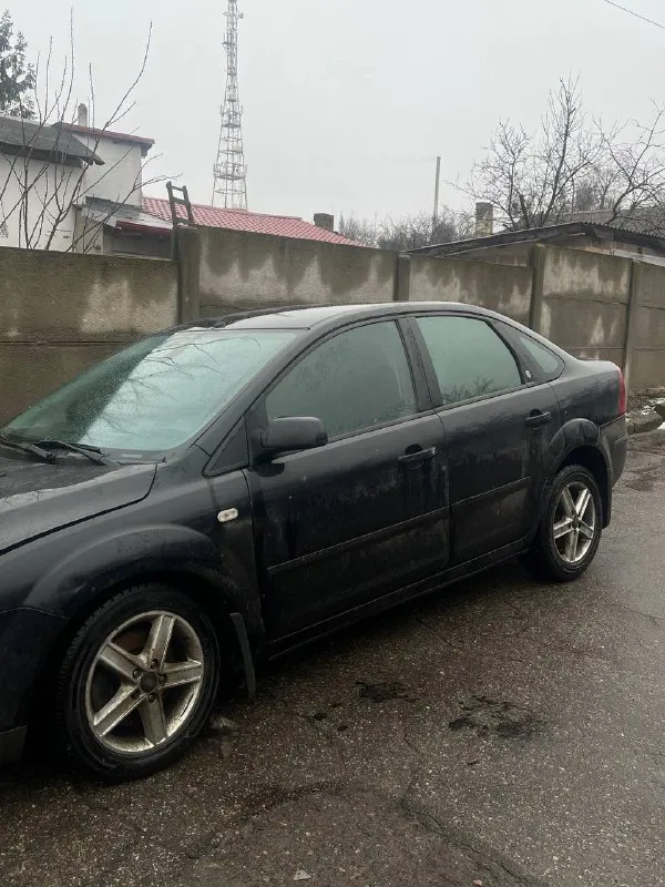 Ford focus 2, 2005, двигатель 2.0, механика, пробег 391000км масло всегда менял через каждые 7000-8000 км, заливал comma xtech, на пробеге 382000 км поменял сцепление, также недавно была замена рулевых тяг и наконечников больше деталей в лс расскажу все подробно в силу возраста есть кузовные моменты хочу за него 350 т. рублей, но к торгу готов находится в донецке в кировском районе, по запросу могу привезти в другое место телефон для связи: +79493482104 - также телеграм на этом номере - фотография - 3