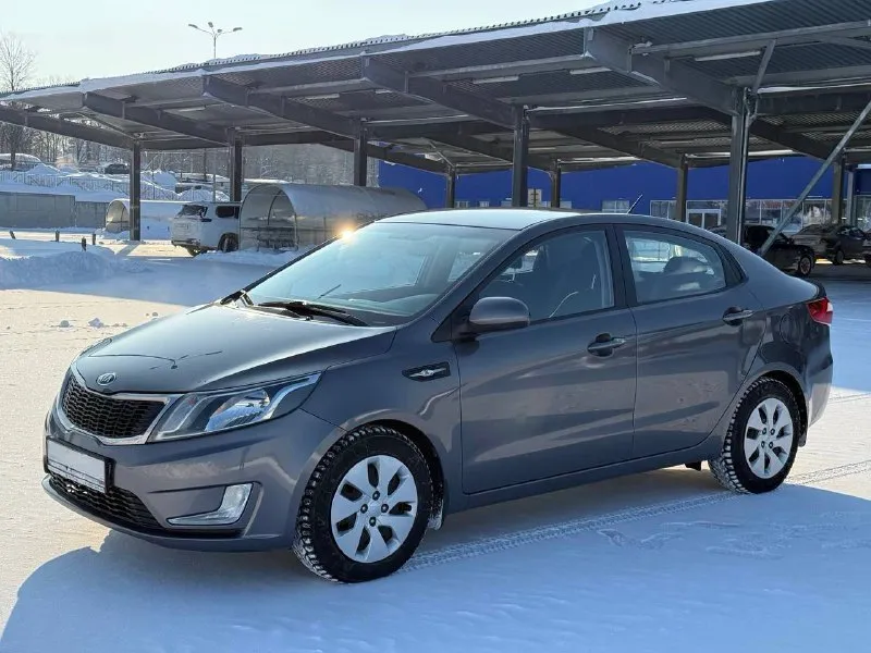 Продам
Кia rio 1.6 ат 2014,модельный ряд 2015.
По факту 1 собственник.
51000 Подтвержденный пробег. Полностью в родной краске!очень хорошее состояние салона. Все то проводились по регламенту, сейчас делать ничего не нужно. Техосмотр пройден недавно. Хорошая новая зимняя резина. Практически максимальная комплектация: сигнализация stariine с автозапуском, 3 ключа, гур, 4 эсп, электрорегулировка зеркал, кондиционер, подогрев сидений, руля, лобового, передние и задние дисковые тормоза, мощный 1,6 мотор, автомат!расход топлива 8.8/5.2 , функция eco режим. Надежный качественный автомобиль, который прослужит вам долгие годы! Гаражное хранение!по мелочи есть притертости. Реальному покупателю торг. Автоподбор, любые проверки без проблем.
Честный хозяйский автомобиль.
Могу присутствовать при переоформлением в мрэо.
Место осмотра донецк центр, +79493578224 - фотография - 1