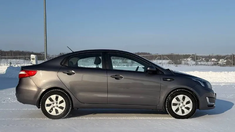 Продам
Кia rio 1.6 ат 2014,модельный ряд 2015.
По факту 1 собственник.
51000 Подтвержденный пробег. Полностью в родной краске!очень хорошее состояние салона. Все то проводились по регламенту, сейчас делать ничего не нужно. Техосмотр пройден недавно. Хорошая новая зимняя резина. Практически максимальная комплектация: сигнализация stariine с автозапуском, 3 ключа, гур, 4 эсп, электрорегулировка зеркал, кондиционер, подогрев сидений, руля, лобового, передние и задние дисковые тормоза, мощный 1,6 мотор, автомат!расход топлива 8.8/5.2 , функция eco режим. Надежный качественный автомобиль, который прослужит вам долгие годы! Гаражное хранение!по мелочи есть притертости. Реальному покупателю торг. Автоподбор, любые проверки без проблем.
Честный хозяйский автомобиль.
Могу присутствовать при переоформлением в мрэо.
Место осмотра донецк центр, +79493578224 - фотография - 2