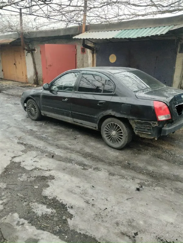 Продам hyundai элантра 2001г. 2.0л. р. ф. учет из документ птс стс движок коробка работают хорошо из минусов нужно менять сальник на колленвале сильно течет масло все остальные вопросы по телефону +79495322462 цена 100.000р. торг на месте 📞 звоните: +7(949)5322462 - фотография - 2