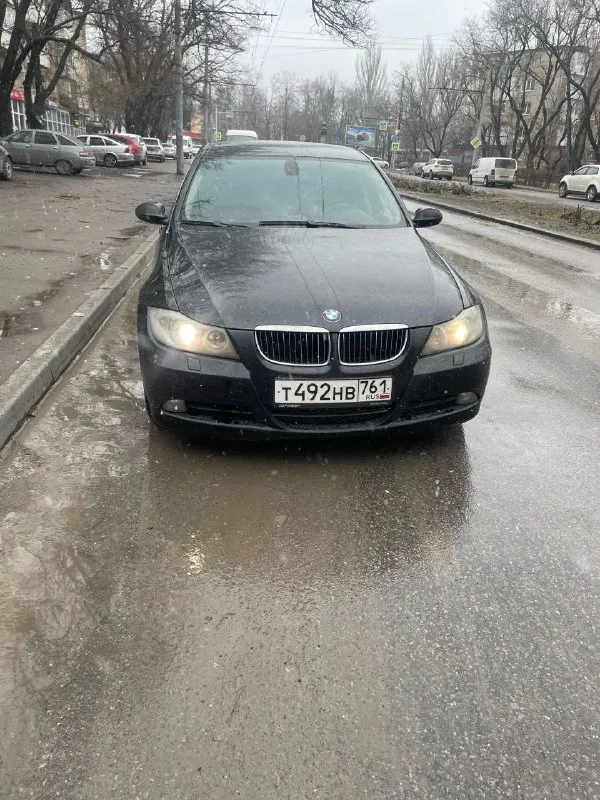 Продам бмв е90, 2007 г, 2.5 л, на полном ходу, по вложениям нужно заниматься ходовой цена 580 тр 899... - фотография