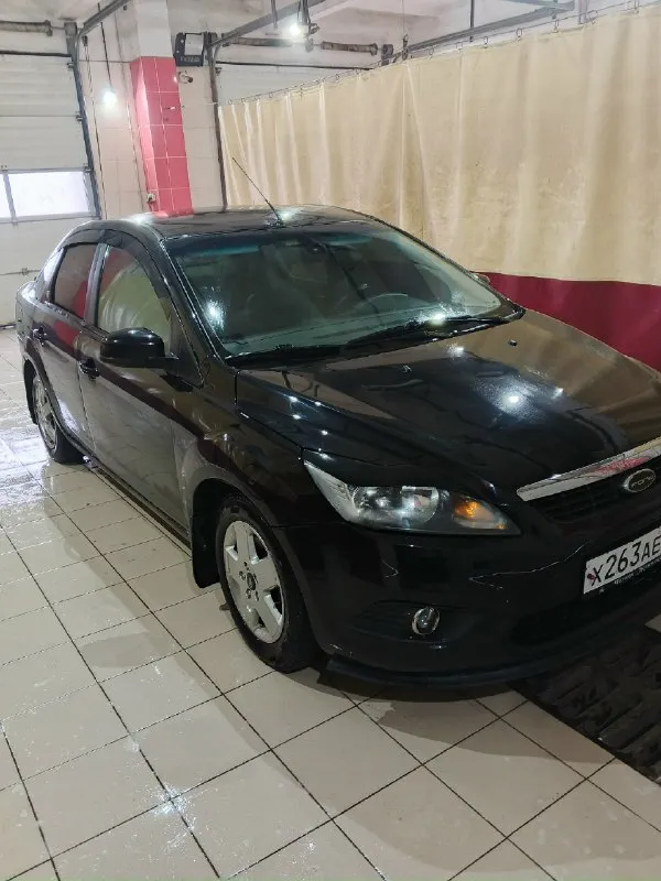 Автор: ford фокус2 ресайлинг. на учете на мне 2 года. 1.8 мкпп. 2008г. пробег 292500.зимний пакет обогревы лобового заднего стекла, зеркал, форсунок омывателя, передних сидений, датчик света, датчик дождя, автозапуск старлайн, масло не ест, коробка mtx75 от 2-ух литрового мотора(неубиваемая), ходовая без стуков, грюков, скрипов, музыка усилитель сабвуфер, летняя резина на литых дисках р16 новая, зима р15, осенью красился в круг кроме крыши. 650т. р торг у капота. горловка +79493652265.. !!!наш телеграм канал [ бесплатное размещение за репост!!! правила сообщества [ мы в мах [ [ 📞 звоните: +7(949)3652265 - фотография - 2