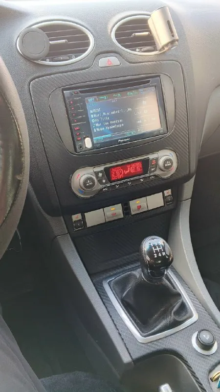 Автор: ford фокус2 ресайлинг. на учете на мне 2 года. 1.8 мкпп. 2008г. пробег 292500.зимний пакет обогревы лобового заднего стекла, зеркал, форсунок омывателя, передних сидений, датчик света, датчик дождя, автозапуск старлайн, масло не ест, коробка mtx75 от 2-ух литрового мотора(неубиваемая), ходовая без стуков, грюков, скрипов, музыка усилитель сабвуфер, летняя резина на литых дисках р16 новая, зима р15, осенью красился в круг кроме крыши. 650т. р торг у капота. горловка +79493652265.. !!!наш телеграм канал [ бесплатное размещение за репост!!! правила сообщества [ мы в мах [ [ 📞 звоните: +7(949)3652265 - фотография - 7