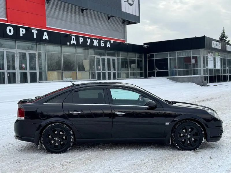 Продам так же возможен обмен с вашей доплатой опель вектра ц 2007год 2.0турбо механика 6ступка машина вся обслужена без вложений сел и поехал установлена хорошая музыка саб усилитель моно блок колонки хорошие резина зима шипы салон полностью кожаный тойст автомобиль без вложений сель и поехал два ключа все работает в машине на автомобиле нету не штрафов не запретов автомобил на уверенном ходу турбина дует как надо все работает все остальные вопросы по телефону звоните в любое время!! +79494676594 цена 550.000₽ торг - фотография - 6