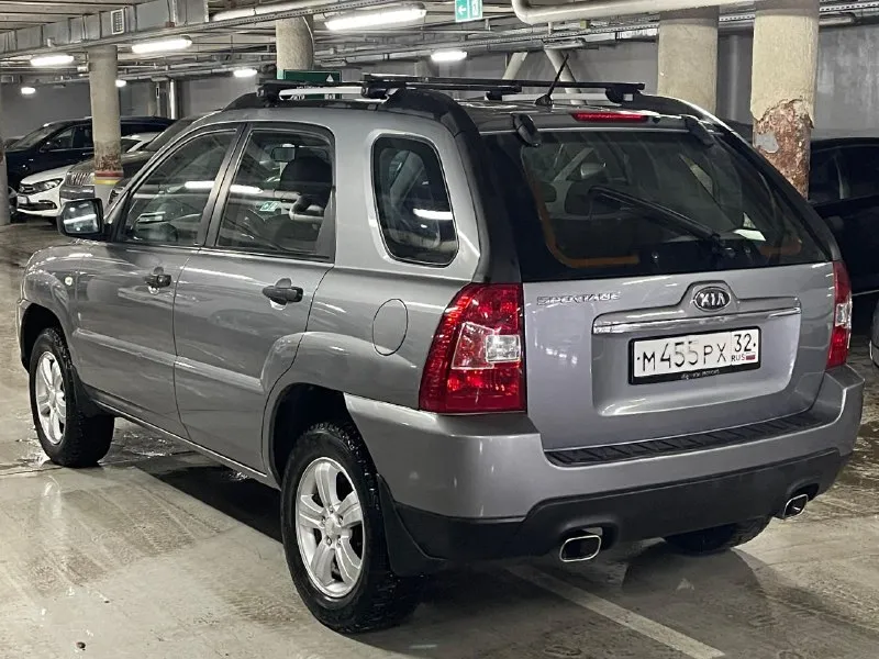 🔥 kia sportage restyling🔥 ✅без дтп! ✅год выпуска 2010 ✅ 2.0 ✅бензиновый (атмосферный) ✅коробка механическая ✅пробег 187 тыс. км. ✅двигатель работает превосходно без постороннего шума! (и на холодную и на горячую) ✅авто полностью обслужен ✅сервисная книг. .. /i>кондиционер ✅обогрев заднего стекла ✅4 стеклоподъёмника ✅корректор фар ✅2 ключа ✅сигнализация ✅разъемы под aux usb ✅разъем 12v ✅литые диски r16 🔥торг на полный бак топлива🔥 ✅донецк. стоимость 875.000₽ тел. +7949-50-800-60 📞 звоните: +7(949)5080060 - фотография - 3