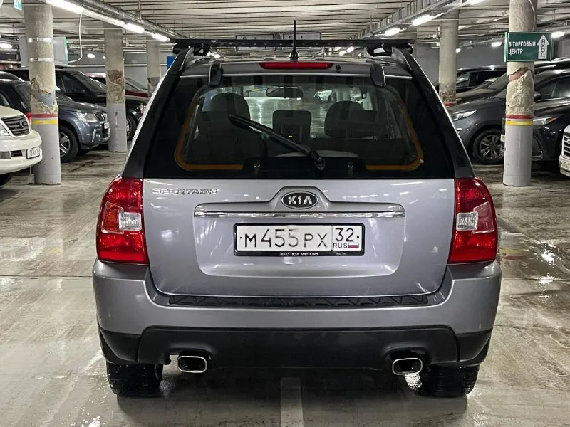 🔥 kia sportage restyling🔥 ✅без дтп! ✅год выпуска 2010 ✅ 2.0 ✅бензиновый (атмосферный) ✅коробка механическая ✅пробег 187 тыс. км. ✅двигатель работает превосходно без постороннего шума! (и на холодную и на горячую) ✅авто полностью обслужен ✅сервисная книг. .. /i>кондиционер ✅обогрев заднего стекла ✅4 стеклоподъёмника ✅корректор фар ✅2 ключа ✅сигнализация ✅разъемы под aux usb ✅разъем 12v ✅литые диски r16 🔥торг на полный бак топлива🔥 ✅донецк. стоимость 875.000₽ тел. +7949-50-800-60 📞 звоните: +7(949)5080060 - фотография - 5