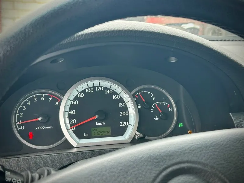 Продам личный автомобиль 2015 года выпуска с пробегом 113.000 тысяч кузов родном окрасе вложений не требует расходники все заменены три тысячи назад техническое состояние идеальное мотор масло не расходует так как пробег родной!!! салон в очень хорошем состоянии андроид магнитола с carplay и многое другое два комплекта колес кузов оцинкован рыжиков нет абсолютно!!! я хозяин по птс !!! продажа с переоформлением! цена 645.000 тысяч рублей торг уместен ☎️ +7-949-391-97-22 телеграмм так же по номеру. 📞 звоните: +7(949)3919722 - фотография - 8