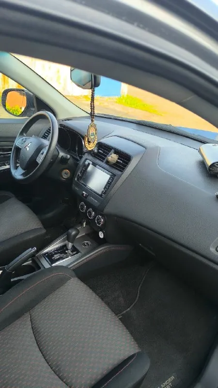 Продам или обменяю с вашей доплатой. мицубиси аутлендер спорт 2019 г. в. двигатель 2 л/ 150 л. с. ( атмосферник), кпп - вариатор. пробег 67000 км(не миль) езжу каждый день. авто пригонял для себя в 2020 году. я единственный владелец. замена масла каждые 8 тысяч км(тотал 0w20). поменял свечи, тормозные колодки вкруг. русифицирована. всё, что нужно для комфортной езды, всё есть( климат, круиз, подключаемый полный привод, камера заднего вида, датчики давления в шинах). авто из канады. вин на последнем фото. есть нюансы ( абсолютно не критично, отсюда и цена). цена 1630000. машина в донецке ( текстильщик). +79493788541 📞 звоните: +7(949)3788541 - фотография - 3