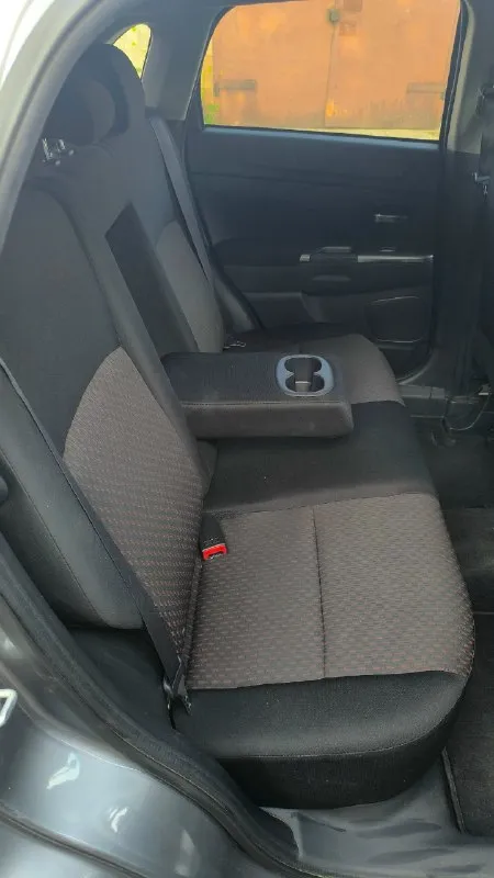 Продам или обменяю с вашей доплатой. мицубиси аутлендер спорт 2019 г. в. двигатель 2 л/ 150 л. с. ( атмосферник), кпп - вариатор. пробег 67000 км(не миль) езжу каждый день. авто пригонял для себя в 2020 году. я единственный владелец. замена масла каждые 8 тысяч км(тотал 0w20). поменял свечи, тормозные колодки вкруг. русифицирована. всё, что нужно для комфортной езды, всё есть( климат, круиз, подключаемый полный привод, камера заднего вида, датчики давления в шинах). авто из канады. вин на последнем фото. есть нюансы ( абсолютно не критично, отсюда и цена). цена 1630000. машина в донецке ( текстильщик). +79493788541 📞 звоните: +7(949)3788541 - фотография - 5