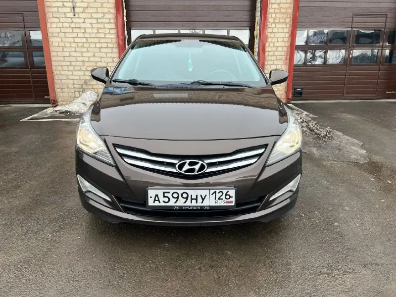 Продам hyundai solaris рестайлинг. 2014г. в. 1.6 на акпп 6-ст. 151000км. пробега. авто в отличном состоянии, по всем параметрам. двигатель работает ровно, масло не подъедает, работает тихо. акпп так же без проблем, без пинков и дефектов. по кузову так же все отлично, без гнили и ржавчины, авто южное. по ходовой тишина. резина зима новая nokian. вложений не требует. осмотр старобешево цена 885 000₽ подробности по тф. +79493370737 +79493185079 - фотография - 1