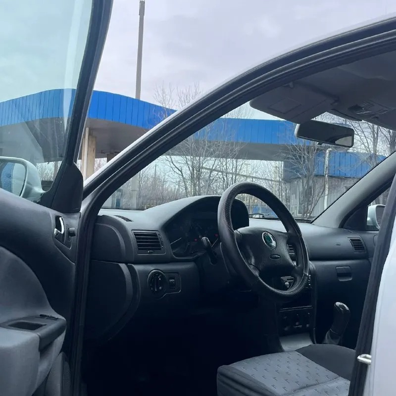 Продам skoda тур 1.6 skoda octavia tour авто в отличном состоянии, обслужена! ходовая взбитая, мягкая, тормоза не бьют! новые жидкости двигатель 1.6 коробка механика работает без нареканий, не дымит есть кондиционер, работает, регулировки зеркал, 2 эсп, чистый опрятный салон документы все чистые год 2008 цена 495.000 возможен торг +79494948718 📞 звоните: +7(949)4948718 - фотография - 5