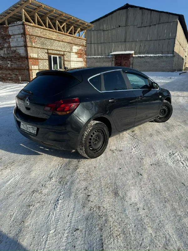 Продам opel астра j год 2011 пробег 197 тысяч 1.6 бензин акпп авто в хорошем состоянии, полностью обслужен, зимняя резина на 16 штампах, лето на 17 дисках г. горловка цена 700 000р тел +7 (949) 365-09-47 📞 звоните: +7(949)3650947 - фотография - 3