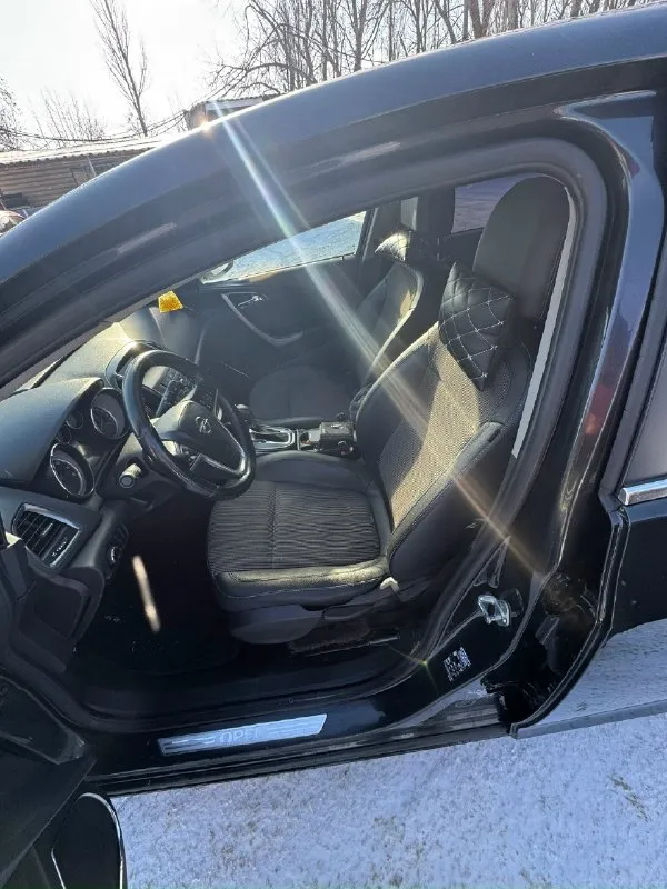 Продам opel астра j год 2011 пробег 197 тысяч 1.6 бензин акпп авто в хорошем состоянии, полностью обслужен, зимняя резина на 16 штампах, лето на 17 дисках г. горловка цена 700 000р тел +7 (949) 365-09-47 📞 звоните: +7(949)3650947 - фотография - 5