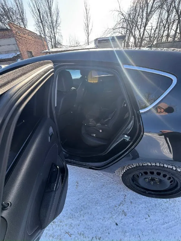 Продам opel астра j год 2011 пробег 197 тысяч 1.6 бензин акпп авто в хорошем состоянии, полностью обслужен, зимняя резина на 16 штампах, лето на 17 дисках г. горловка цена 700 000р тел +7 (949) 365-09-47 📞 звоните: +7(949)3650947 - фотография - 6