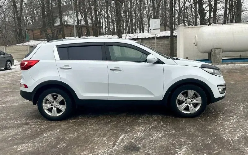 🚗🅰️🅰️Срочно kia sportage 📅год выпуска: 2013 📦кпп: автомат ⚙️двигатель:2.0л 💴цена: 1.150т₽ 🗺️пробег:170000 км объем 2.0 -полностью обслужена -усилитель руля -круиз контроль -4 эл стеклоподъёмника - зеркала с подогревом и эл складыванием -датчик света -датчик дождя -мультируль -акустика, aux, usb -bluetooth - подушки безопасности (airbag), abs, esp. Звоните: +7 (949) 520-67-79 +7-949-8307562 +79494660985
📞 Звоните: +7(949)5206779 - фотография - 3