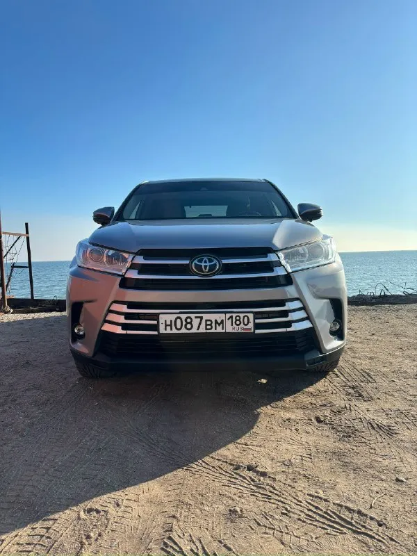 Toyota highlander год выпуска: 04/2018 пробег: 79000 км мощность, л. с. : 249 объем двигателя: 3.5 л. коробка передач: автомат 8 ст автомобиль полностью обслужен, в собственности более 2 лет. авто из америки соответственно есть крашеные детали. цена: 3 800 000₽ торг при встрече :+79493051410 📞 звоните: +7(949)3051410 - фотография - 2