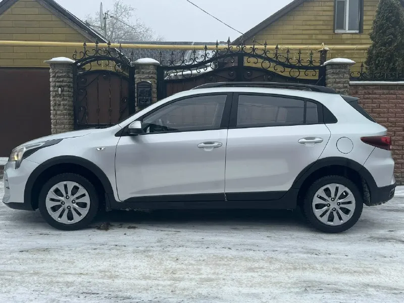 Kia rio x line ( kia рио) 2021г. (рестайлинг) 1.4 бензин, коробка автомат. 🛻🛻🛻 пробег 196т. км. (реальный)‼‼‼‼ учёт рф 🇷🇺 1 хозяин ‼‼‼‼ авто в отличном состоянии, без вложений. полный комплект документов. все стекла родные. хороша. .. >✅регулировка руля. ✅регулировка передних сидений по высоте ✅кожаный мультируль с подогревом ✅система крепления детских кресел isofix цена - 1млн 270тыс руб торг 💸💸💸💸💸 ☎☎☎ +7(949)4122575 (если нет связи пишите на телеграмм) авто находится в макеевке 📞 звоните: +7(949)4122575 - фотография - 6