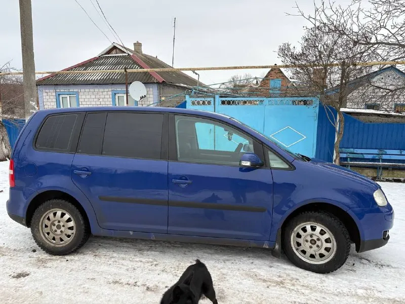 Продам volkswagen туран 2004г. в.,1,6 mpi, на механике, 7 мест, пробег 340000 км. , новый аккумулятор, новый радиатор и компрессор кондиционера, заменены фильтра масло, 750000 р. т. +7(949)337-07-27 т. +7(949)328-92-28 📲 tg: @avalkevich 📞 звоните: +7(949)3370727 - фотография - 4