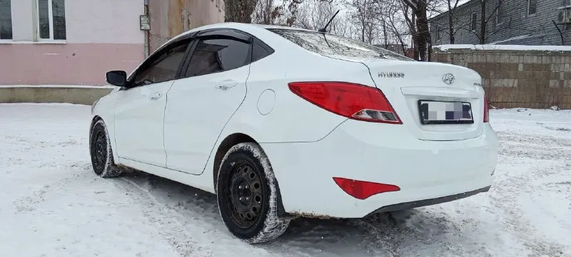 Hyundai solaris (hyundai солярис), 2015 г. в. пробег 191 тыс. коробка: автомат. комплектация: -климат-контроль, - мультируль, - системы безопасности вождения, - 4 электростеклоподъемника, - сигнализация с автозапуском, два комплекта ключей, – светодиодные дневные ходовые огни, - повторители поворотников в зеркалах. масло не есть, ход мягкий. свежие тормозные колодки и аккумулятор, недавно поменял масло. вложений не требует. цена: 865 тыс. рублей (обоснованный торг у капота). осмотр в г. донецке, ворошиловский район 89495749646 📞 звоните: +7(949)5749646 - фотография - 5