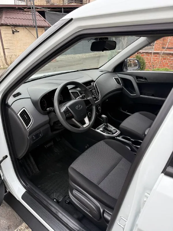 Продам hyundai creta, 2016г(декабрь), автомат, 160т. км. двигатель 1.6. бензин. без дтп. все стекла родные включая лобовое. авто обслуживался только на специалезированном сервисе. вложений не требует никаких. надёжный двигатель работает отлично. не дымит, масло не ест совсем. динамика хорошая, расход по трассе 6л, по городу 8,5л. коробка автомат работает без пинков, переключает плавно. ходовая обслужена. зимняя резина. вложений абсолютно не каких не требует!!! салон чистый, ухоженный, без царапин. комплектация: помощь спуска/подъема с горы, подогрев сидений, подогрев зеркал зоны дворников, мультируль, сенсорная мультимедия, камера заднего вида, парктроники и т. д. цена 1.480р. +79493942013 📲 tg: сергей 📞 звоните: +7(949)3942013 - фотография - 10