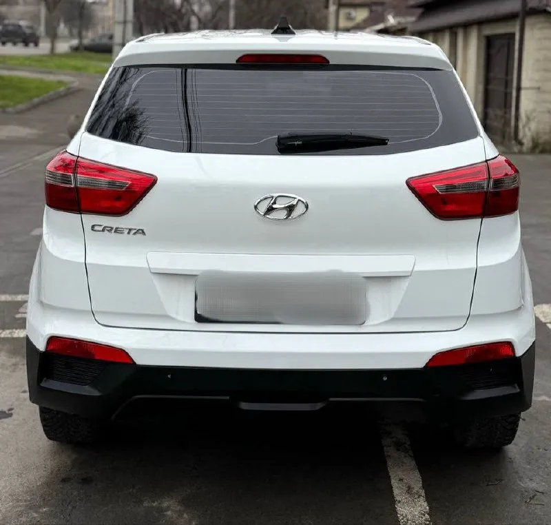 Продам hyundai creta, 2016г(декабрь), автомат, 160т. км. двигатель 1.6. бензин. без дтп. все стекла родные включая лобовое. авто обслуживался только на специалезированном сервисе. вложений не требует никаких. надёжный двигатель работает отлично. не дымит, масло не ест совсем. динамика хорошая, расход по трассе 6л, по городу 8,5л. коробка автомат работает без пинков, переключает плавно. ходовая обслужена. зимняя резина. вложений абсолютно не каких не требует!!! салон чистый, ухоженный, без царапин. комплектация: помощь спуска/подъема с горы, подогрев сидений, подогрев зеркал зоны дворников, мультируль, сенсорная мультимедия, камера заднего вида, парктроники и т. д. цена 1.480р. +79493942013 📲 tg: сергей 📞 звоните: +7(949)3942013 - фотография - 2