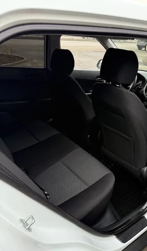 Продам hyundai creta, 2016г(декабрь), автомат, 160т. км. двигатель 1.6. бензин. без дтп. все стекла родные включая лобовое. авто обслуживался только на специалезированном сервисе. вложений не требует никаких. надёжный двигатель работает отлично. не дымит, масло не ест совсем. динамика хорошая, расход по трассе 6л, по городу 8,5л. коробка автомат работает без пинков, переключает плавно. ходовая обслужена. зимняя резина. вложений абсолютно не каких не требует!!! салон чистый, ухоженный, без царапин. комплектация: помощь спуска/подъема с горы, подогрев сидений, подогрев зеркал зоны дворников, мультируль, сенсорная мультимедия, камера заднего вида, парктроники и т. д. цена 1.480р. +79493942013 📲 tg: сергей 📞 звоните: +7(949)3942013 - фотография - 8