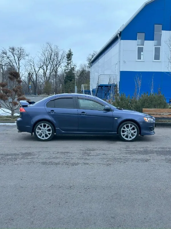 Продам: mitsubishi lancer x топливо: бензин / газ год выпуска: 2007 (японская сборка) тип кпп: автомат (не вариатор - как у 1.8л - 2.0л❗) ✅ пробег : 250.000 км - автомобиль в хорошем состоянии, надежный, экономичный, недорогой в обслуживании. гаражное хранение. масло, фильтра, свечи, антифриз, диски, колодки - заменены. ✅ кузов: варить и красить - не нужно. - двигатель 1.5л : цепной, работает отлично, масло не расходует❗ ✅ комплектация: - кондиционер (работает) - подогрев сидений. - сигнализация (star-line с автозапуском) - дорогая музыка. - мультимедиа: навигация, камера зад. вида, bluetooth, usb. - 2 комплекта ключей - 2 комплекта колес ✅ документы: - я собственник, продажа только с переоформлением в мрео❗ 📍осмотр в г. донецк, калининский р-н. цена: 749.999 руб - обмен не интересует, торг возможен у автомобиля. звоните: +7 (949) 086-28-34 📞 звоните: +7(949)0862834 - фотография - 2