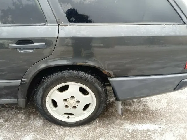 Продается легендарный дедушка 1989г. в. 3.0л в хорошем состоянии. не дымит, работает тихо без стуков, шумов. с кпп все отлично без хрустов и воев все передачи, включаются мягко. авто на ходу. с документами проблем нет, все кристально чисто. по кузову есть возрастные недочеты куда нужно приложить руки. дно целое, ржа на арках. электрика работает вся. компрессия везде одинаковая по 11 во всех 6 цилиндрах. цена 200 000₽ торг на бензин. +79591460376 📞 звоните: +7(959)1460376 - фотография - 9