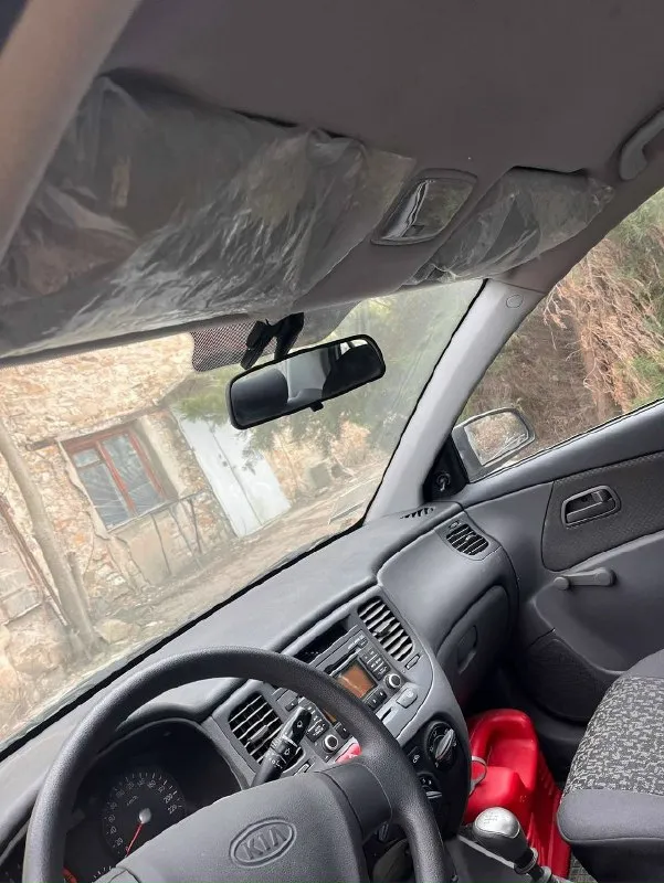 Продам kia рио 2009 год, пробег 15 000, один хозяин, покупалась в салоне при украине. Цена 650 000, торг при осмотре. С переоформлением помогу. +79495881060
📞 Звоните: +7(949)5881060 - фотография - 5
