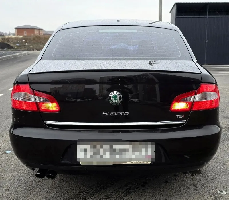 Продаю автомобиль skoda superb 2012 года. без дтп ✅ два владельца ✅ птс оригинал. мотор 1,8 полноценный автомат ✅ пробег 172000 ✅ два комплекта ключей. два комплекта колёс зима-лето. юридически чист. продажа с полным переоформлением. вложений ни каких не требует автомобиль полностью обслужен. по кузову как на фото. комплектация круиз-контроль, климат-контроль двухзонный, подогрев всех сидений, электро-сидений с памятью. мульти-руль. датчик дождя, датчик света регулировка зеркал подогрев зеркал. партроник. стабилизация анти-занос. осмотр г. донецк звонить по номеру телефона +79490881846. цена 1,200000 реальному покупателю торг адекватный на месте. - фотография - 6