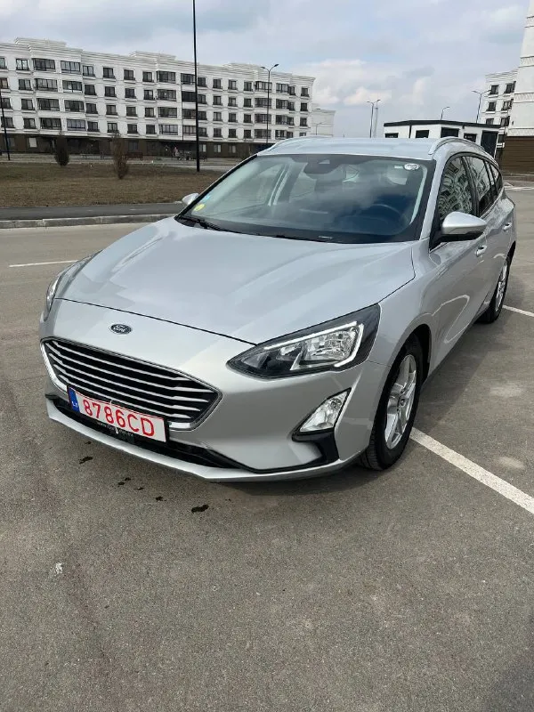 Ford фокус 2020 год выпуска. двигатель 1.5, 120 л. с. надежный 8-ступенчатый полноценный автомат (gm) технически идеален. в родном окрасе. салон чистый не для курящих. все работает. адаптивный круиз, удержание в на полосе. без пробега по рф. автомобиль растоможен, купивший будет первым собственником в🇷🇺. цена 1 750 000 ₽. тел. +79497091912 📲 tg: илья 📞 звоните: +7(949)7091912 - фотография - 4