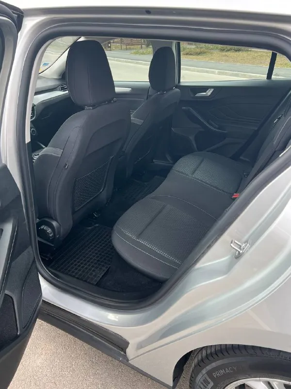 Ford фокус 2020 год выпуска. двигатель 1.5, 120 л. с. надежный 8-ступенчатый полноценный автомат (gm) технически идеален. в родном окрасе. салон чистый не для курящих. все работает. адаптивный круиз, удержание в на полосе. без пробега по рф. автомобиль растоможен, купивший будет первым собственником в🇷🇺. цена 1 750 000 ₽. тел. +79497091912 📲 tg: илья 📞 звоните: +7(949)7091912 - фотография - 6